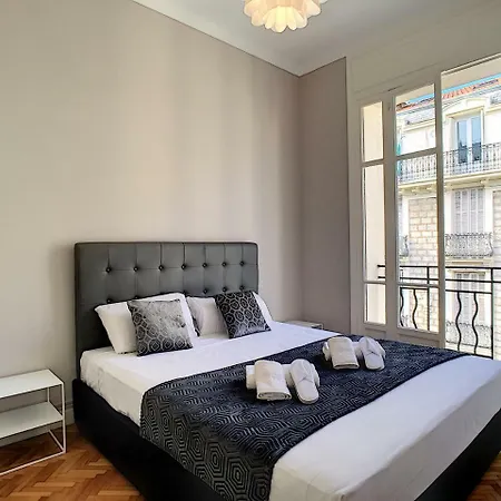 Nestor&jeeves - Lilas Buffa - - Close Sea - Floor شقة